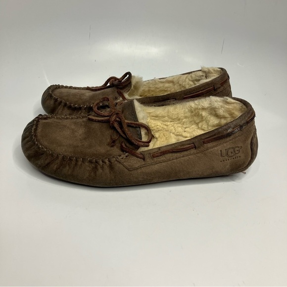 UGG fur lined slippers size 7 - Picture 4 of 6